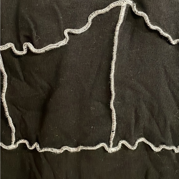 SHEIN Outline Dress - Picture 3 of 5